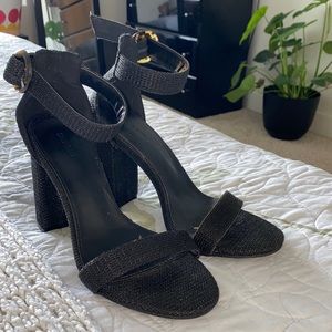 Shein Ankle strap chunky heels size 7.5